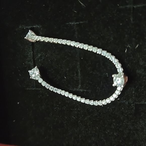 Eternals Earth 1.5 CT Moissanite S925 Sterling Silver Three-Stone Bracelet - Picture 7 of 11